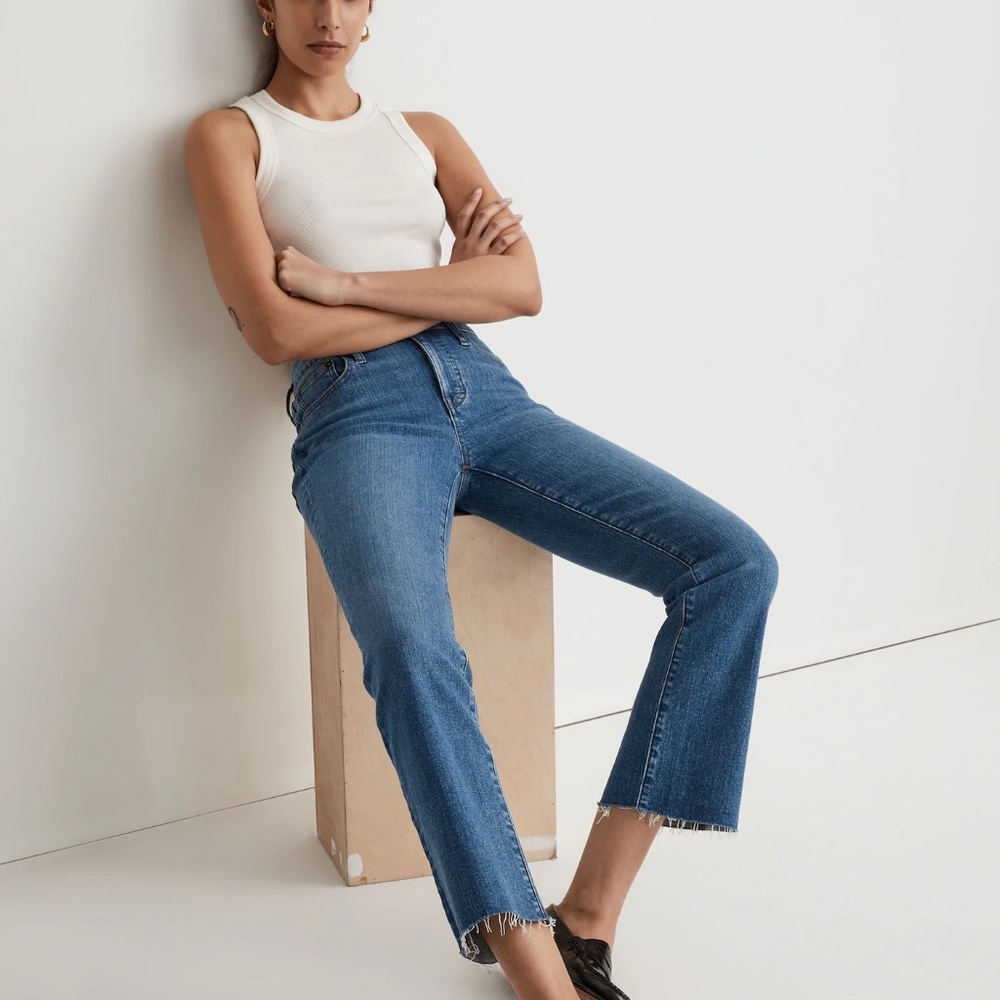 Madewell mid rise kick out jeans NM818 29P